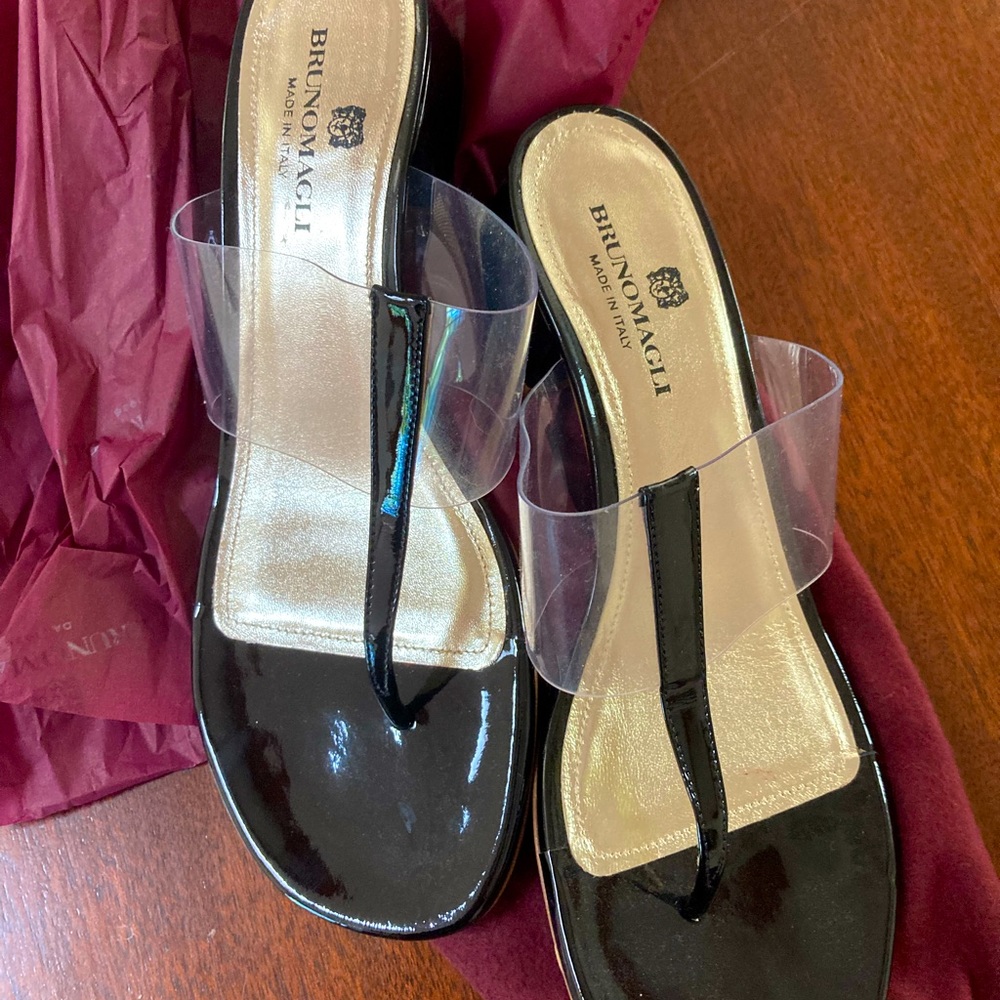 Bruno Magli Elegant sandal, perfect for Holiday Evenings & Summer outings.